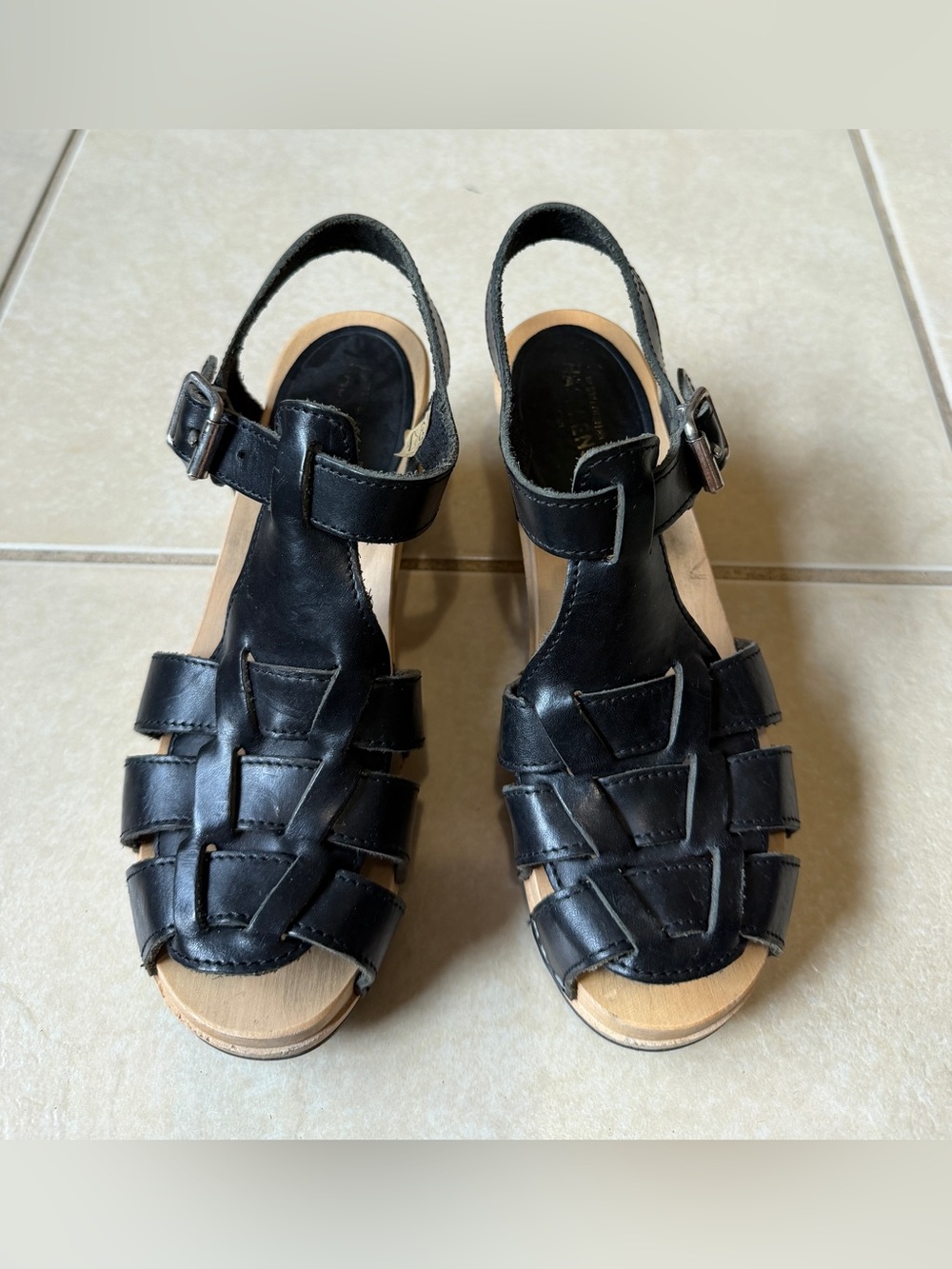 Swedish Hasbeens T Strap Sandals Women's 35/5 Black Woven Leather Wooden Heels